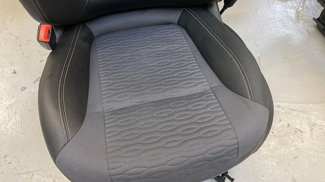 Перешив кожи сидения для Opel