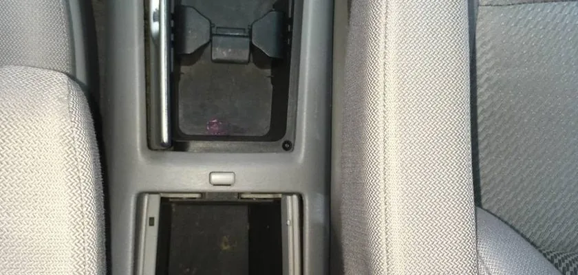 Химчистка центральной панели автомобиля — после работ