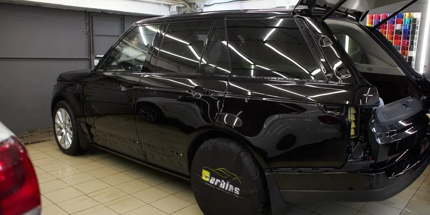 Range Rover: двери и проёмы полируются отдельно